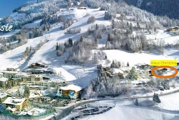 Haus Christina Apartamento Sankt Johann im Pongau Exterior foto