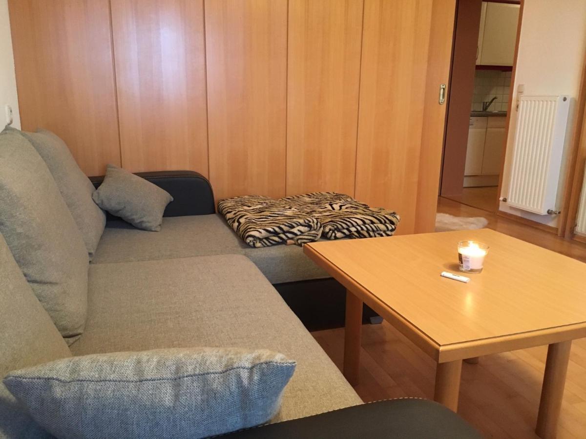 Haus Christina Apartamento Sankt Johann im Pongau Exterior foto