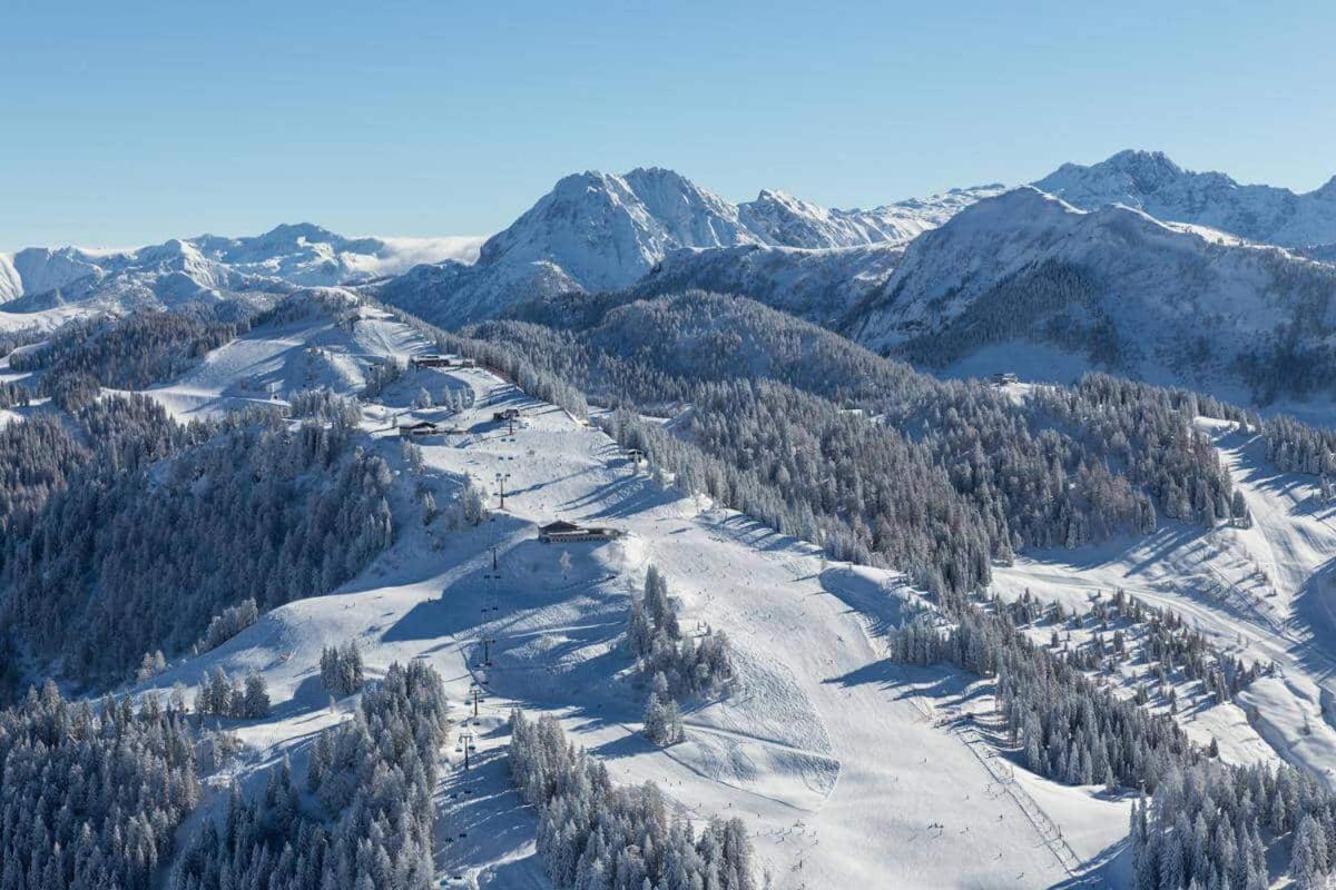 Haus Christina Apartamento Sankt Johann im Pongau Exterior foto