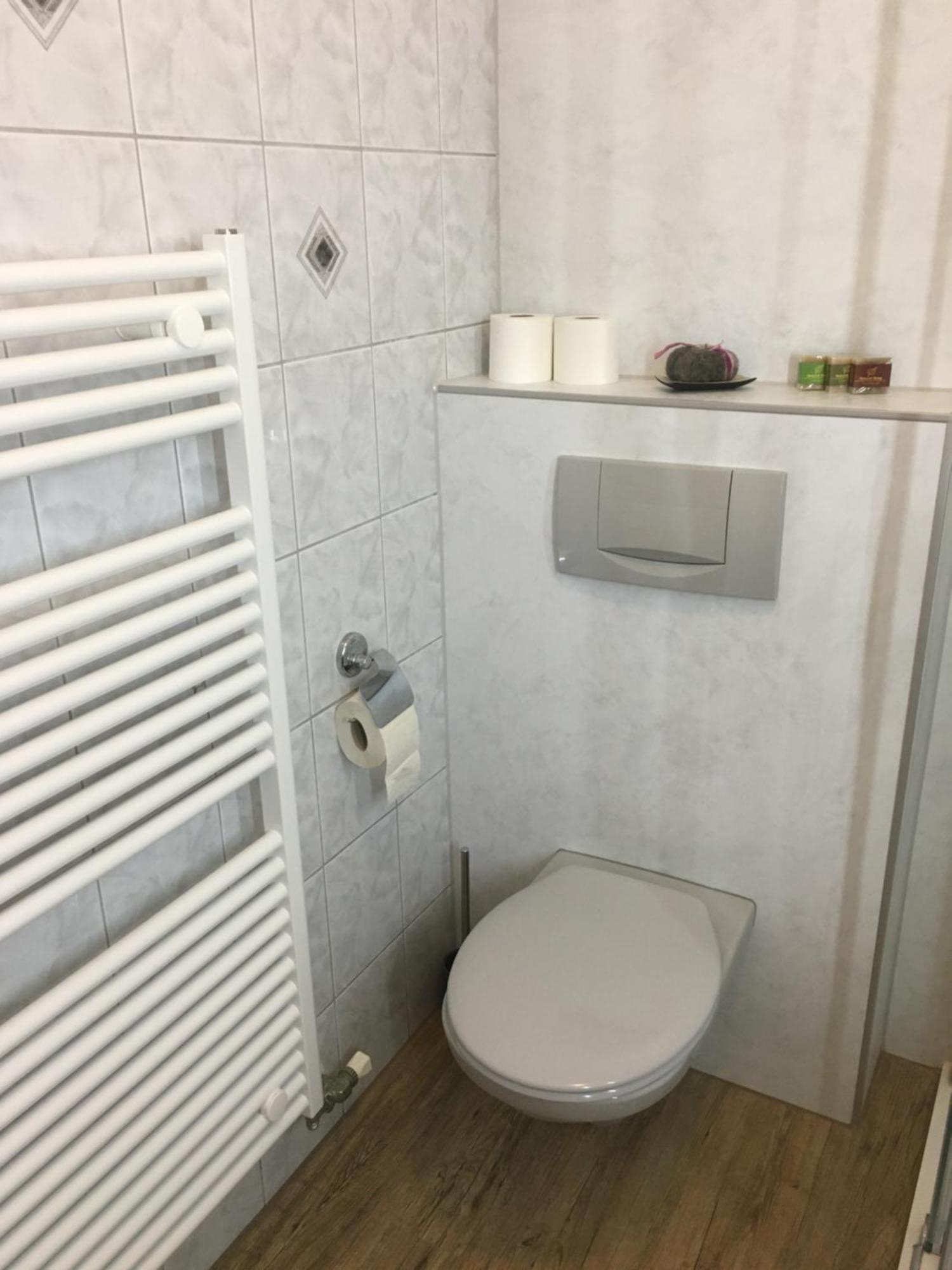 Haus Christina Apartamento Sankt Johann im Pongau Exterior foto
